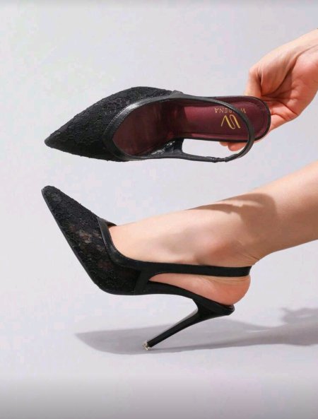 أحذية كعب عالي سوداء من الدانتيل لموسم الخريف/الشتاء 2025، تنفس، مثير، أصابع القدم مدببة، موضة حفلات، أنيقة، أحذية نسائية أنيقة