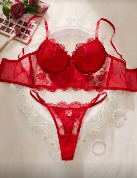 مجموعة ملابس داخلية رومانسية بيضاء طويلة للنساء، 2 قطعة <br> <span class='text-color-warm'>سيتوفر قريباً</span>