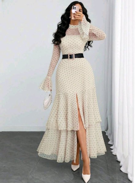 فستان نسائي حديث ذو طبعة نقاط رومانسية وجذابة وأنيقة، له ياقة عالية والهيم مزدوج الشق في الخصر، متعدد الطبقات، مناسب للمواعيد والعطلات والحياة اليومية في الربيع