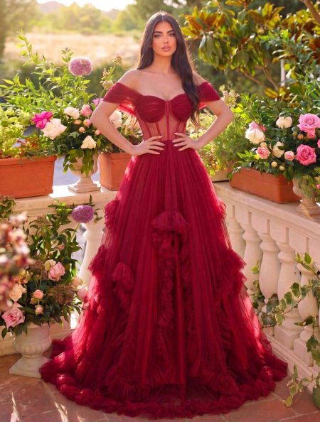 Faeriesty فستان سهرة أنيق بالكتف المكشوف مع ربطة الخصر وتنورة مكسرة متدرجة، مناسب لحفلات السجادة الحمراء والزفاف والحفلات الرسمية